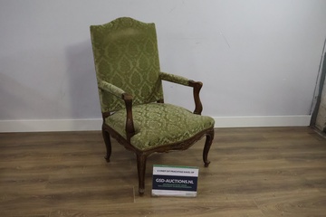 Afbeelding van Antieke Louis-XV Fauteuil met Groene Bekleding'
