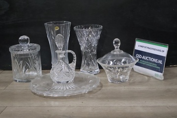 Afbeelding van Prachtige geslepen kristalglas serviesset