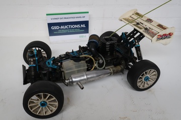 Afbeelding van RC raceauto met nitromotor