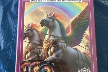 Afbeelding van Regenboog Tarot kaartenset, een kleurrijk tarotdeck met als