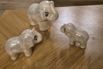 Afbeelding van 3 parelmoer olifanten