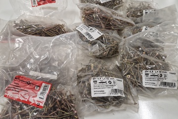 Afbeelding van 10 zakjes spaanplaatschroeven 