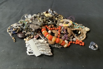 Afbeelding van Diverse sieraden - 1,5 kg
