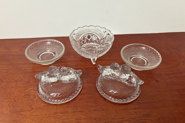 Afbeelding van Kristallen schaaltje en 2 bonbonschaaltjes met deksel