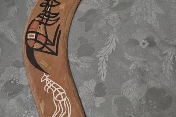 Afbeelding van Houten decoratieve boemerang – Aboriginal stijl