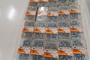 Afbeelding van 20 doosjes schroefhaken verzinkt 