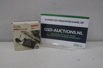 Afbeelding van Vintage Draagbare Sanyo Radio-/Cassettespeler