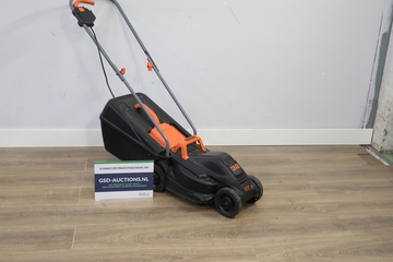 Afbeelding van Black & Decker 32 Gemotoriseerde Grasmaaier