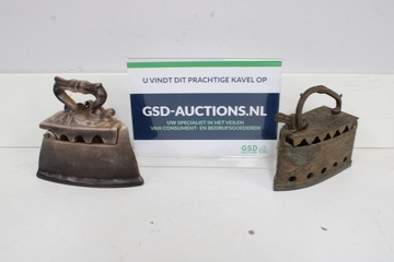 Afbeelding van Set van 2 (Antieke) Strijkijzers