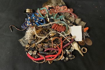 Afbeelding van Diverse sieraden - 1,5 kg