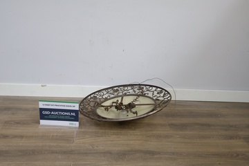 Afbeelding van Decoratieve metalen hanglamp met glazen kap