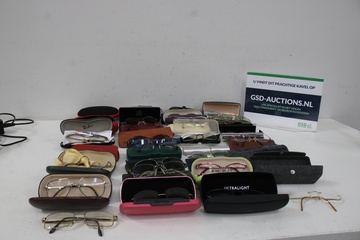 Afbeelding van Mix van 30 Brillen & Zonnebrillen