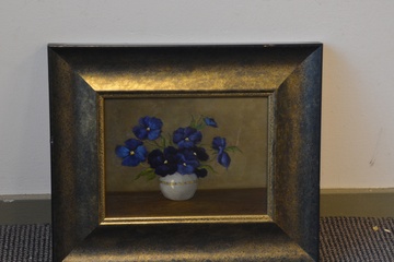 Afbeelding van Olieverfschilderij van een vaasje met blauwe viooltjes