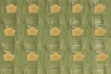 Afbeelding van 272. Glazen vazen rechthoekig 24 stuks