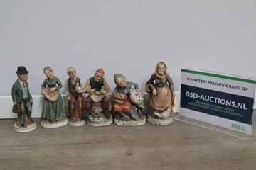 Afbeelding van Set van 6 Vintage Keramische Boerenbeeldjes