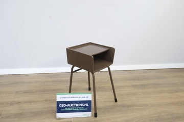 Afbeelding van Vintage Bruin Metalen Nachtkastje van Wim Rietveld