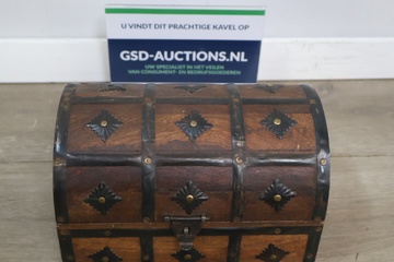 Afbeelding van Houten schatkist, Sieradenkistje