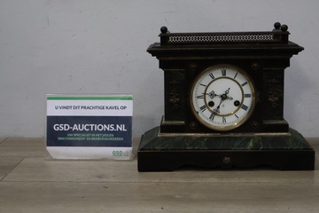 Afbeelding van Zwart & groen marmeren mantelklok antiek