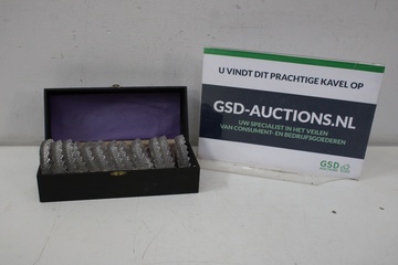 Afbeelding van Set van 12 Kristallen Onderzetters in Doosje'