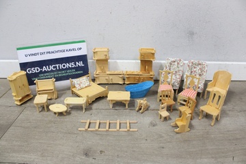 Afbeelding van Set van 22 Poppenhuis Meubels