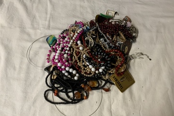 Afbeelding van Diverse sieraden - 1,5 kg