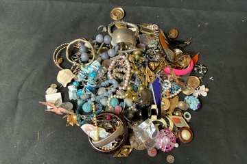 Afbeelding van Diverse sieraden - 1,5 kg