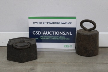 Afbeelding van Set van 2 Antiek Gietijzeren Gewichten (2 x 5 Kg)