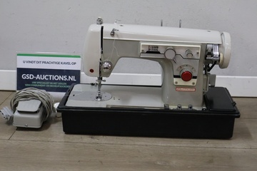 Afbeelding van PMC Naaimachine