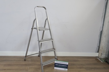 Afbeelding van 4-Treeds trap