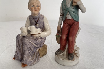 Afbeelding van Opa en oma beeldjes keramiek