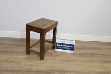 Afbeelding van Houten Bijzettafeltje