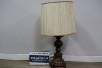 Afbeelding van Vintage houten tafellamp met stoffen kap''