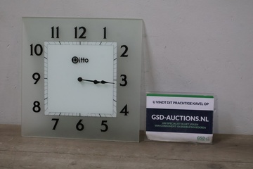 Afbeelding van Vierkante Matglazen Ditto Wandklok''