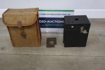 Afbeelding van Vintage boxcamera met bijbehorende tas