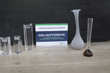 Afbeelding van Mix van Glazen Vazen