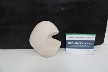Afbeelding van Witte keramische sculptuur