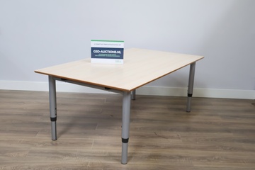 Afbeelding van In-Hoogte-Verstelbaar Bureau met Licht Blad