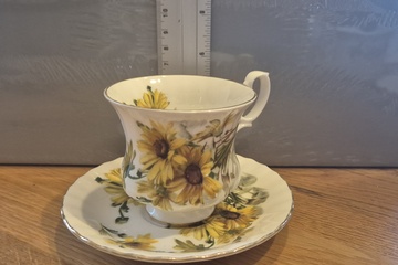 Afbeelding van Kop en schotel  bloemmotief richmond (kl)