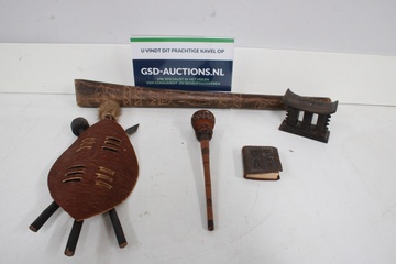 Afbeelding van Set van 4 Traditionele Afrikaanse Artefacten