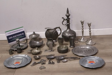 Afbeelding van Vintage Mix van 28 Stuks Tin