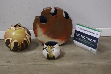 Afbeelding van Set van 2 Abstracte Vazen & 1 Kannetje