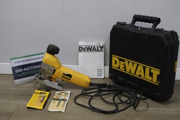Afbeelding van DeWalt decoupeerzaag met koffer