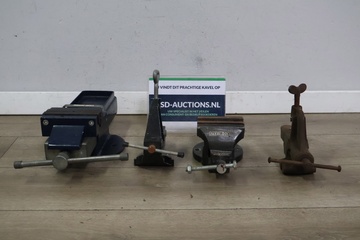 Afbeelding van Set van 4 Metalen Bankschroeven