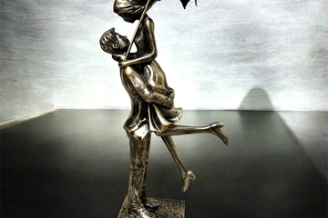 Afbeelding van Beeld van een koppel met paraplu (nieuwe)