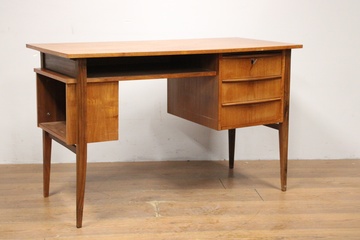 Afbeelding van Deens Design - Vintage Teakhouten Bureau - Jaren '60