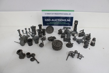 Afbeelding van Collectie kleine Tinnen miniaturen