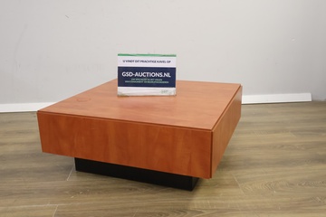 Afbeelding van Vierkante Houten Salontafel met Uitschuiflade