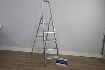 Afbeelding van Aluminium trapladder met vijf treden