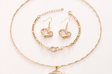 Afbeelding van 155 sierraden setjes