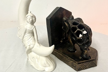 Afbeelding van Olifant en het meisje op maan